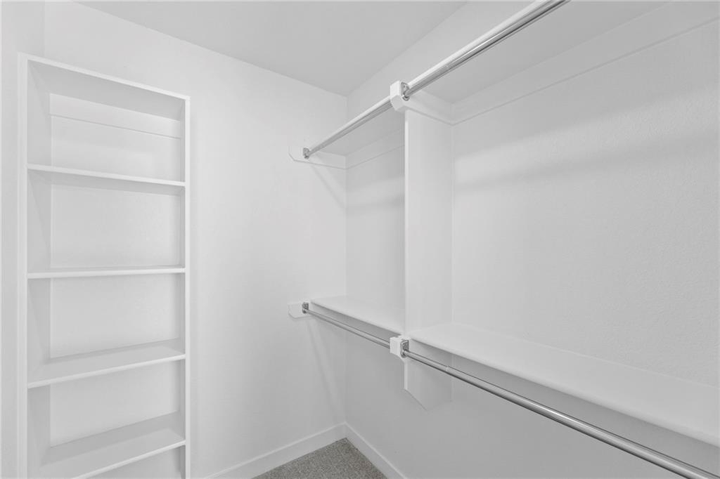 18637 W 193rd Street Property Photo 33