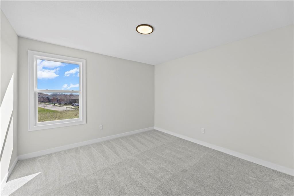 18637 W 193rd Street Property Photo 39