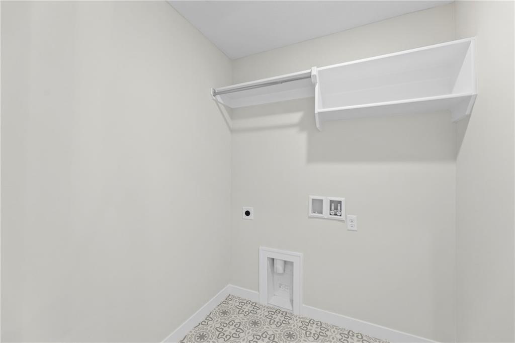 18637 W 193rd Street Property Photo 42