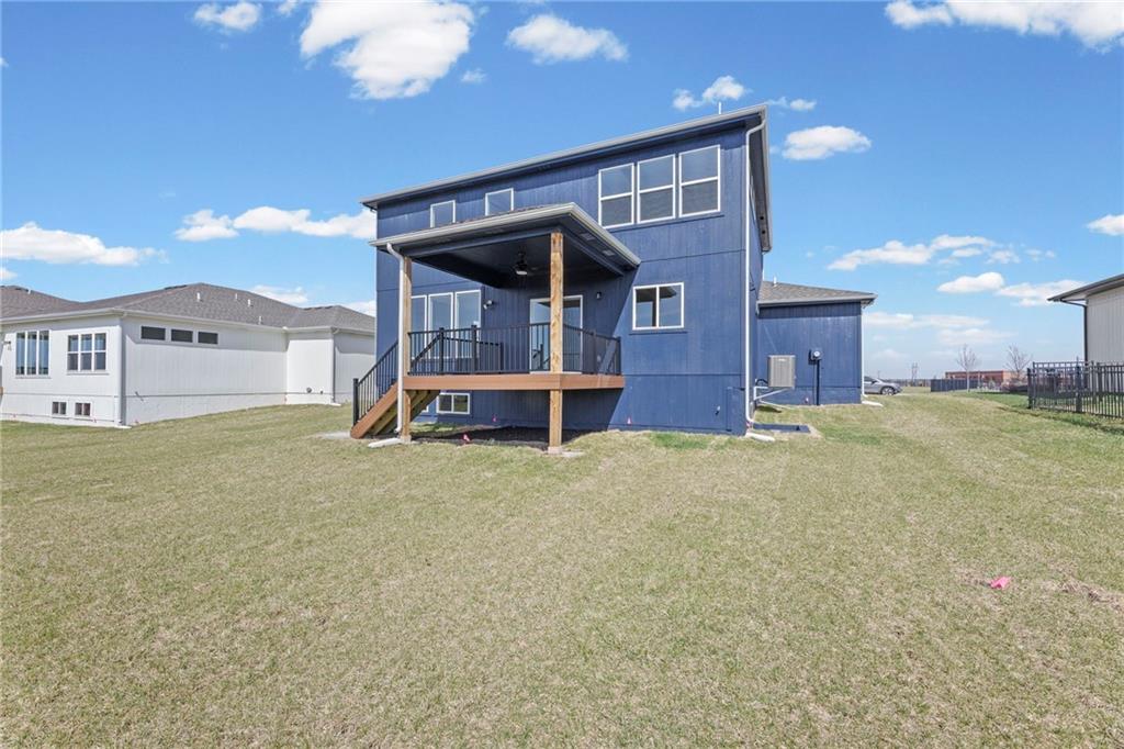 18593 W 193rd Street Property Photo 40