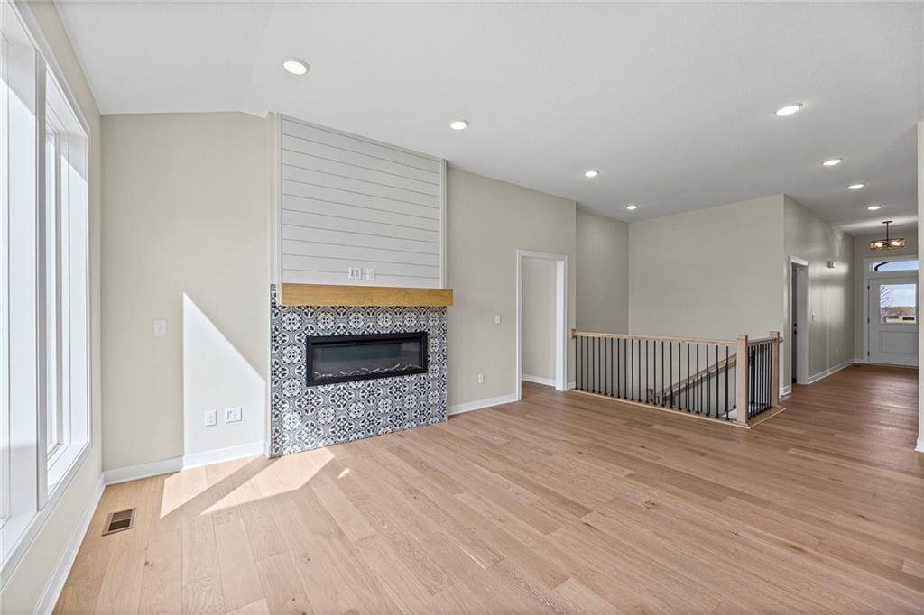 18549 W 193rd Street Property Photo 6