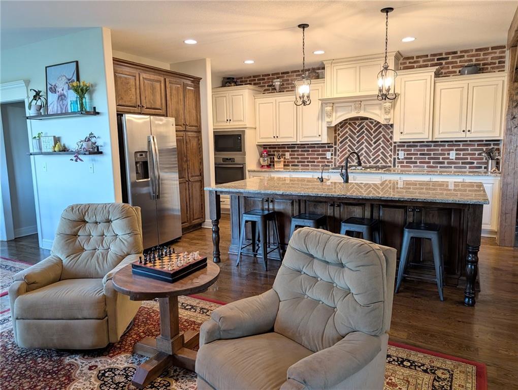 22785 S Renner Road Property Photo 8