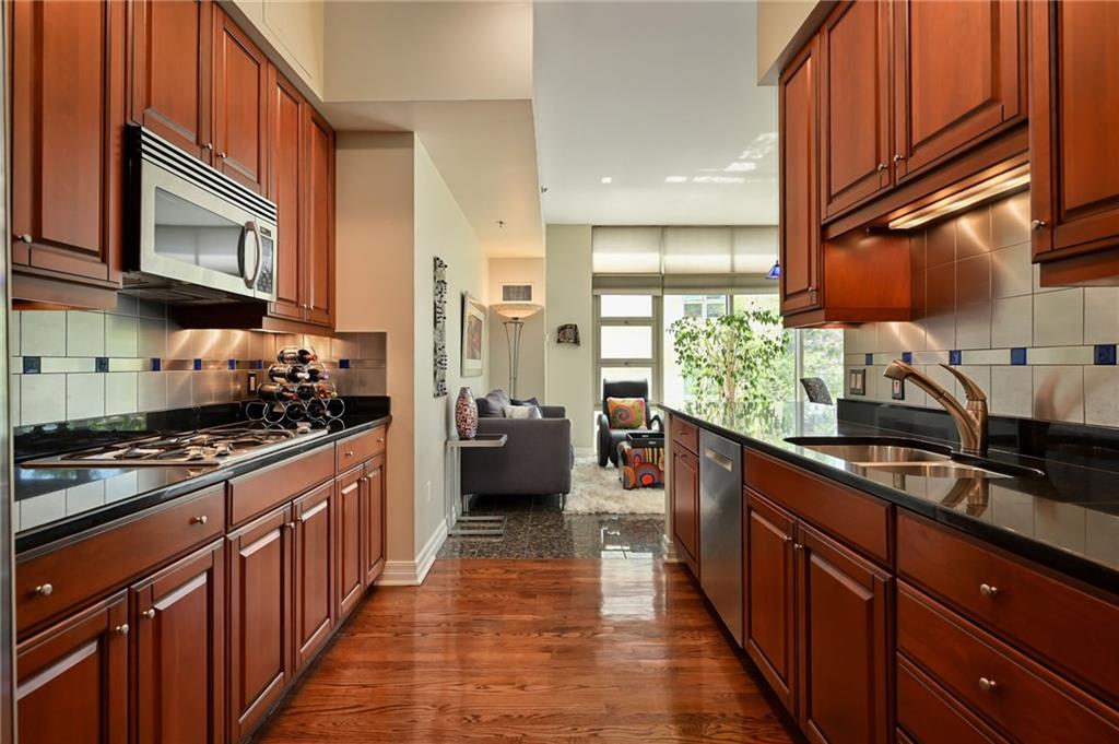 4950 Central Street Property Photo 10