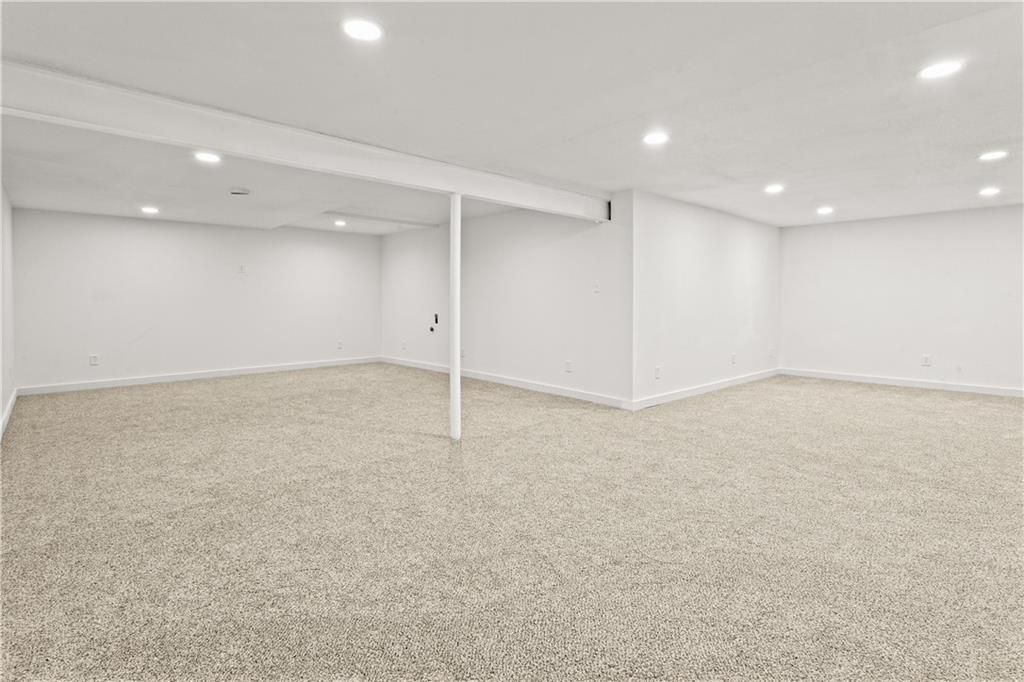 301 N Lee Street Property Photo 30