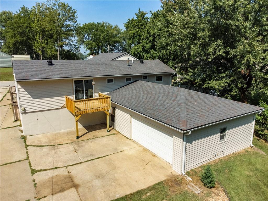 301 N Lee Street Property Photo 33