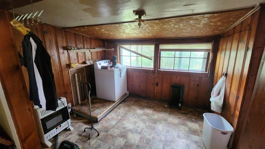 803 W Country Road Property Photo 9