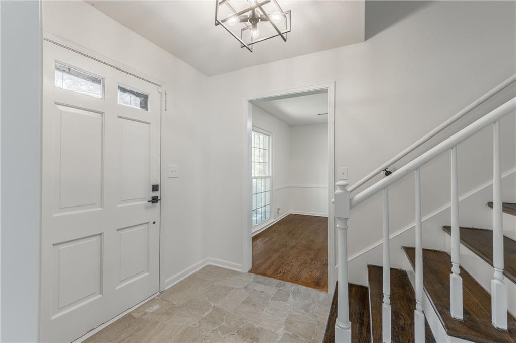 3603 S Hedges Avenue Property Photo 2