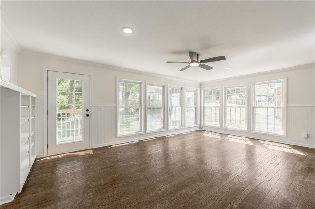 3603 S Hedges Avenue Property Photo 15