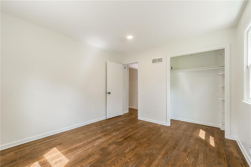 3603 S Hedges Avenue Property Photo 20