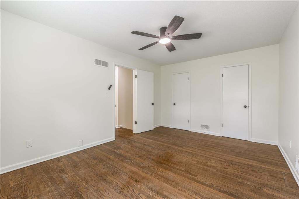 3603 S Hedges Avenue Property Photo 23