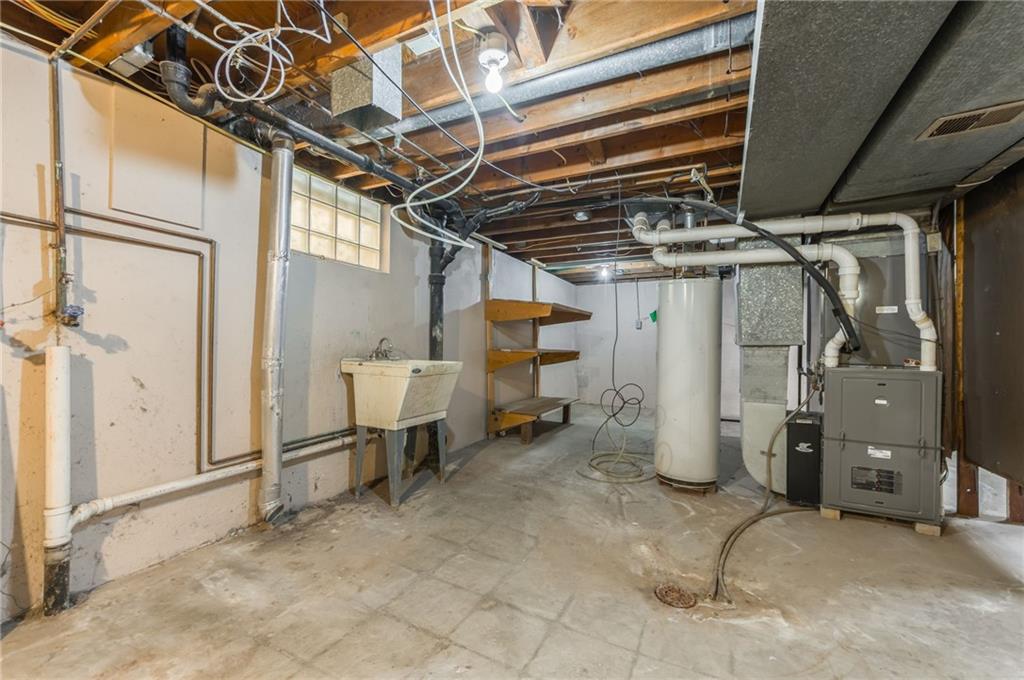 3603 S Hedges Avenue Property Photo 30