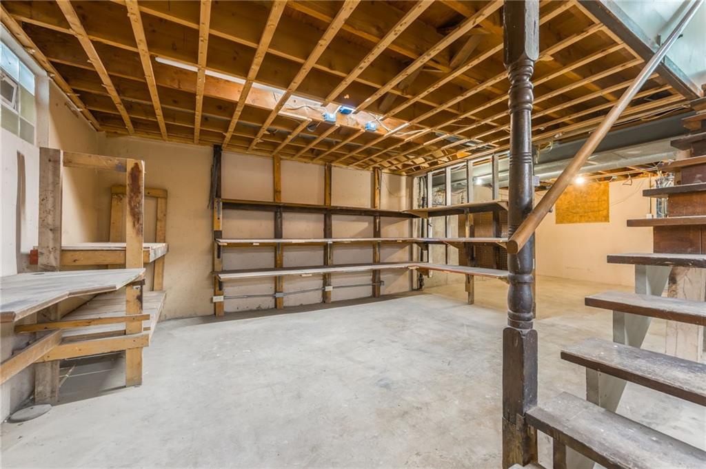 3603 S Hedges Avenue Property Photo 31