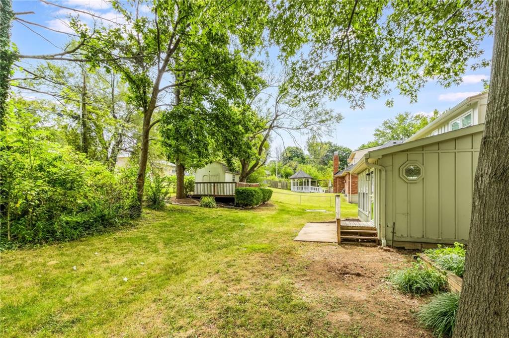 3603 S Hedges Avenue Property Photo 33