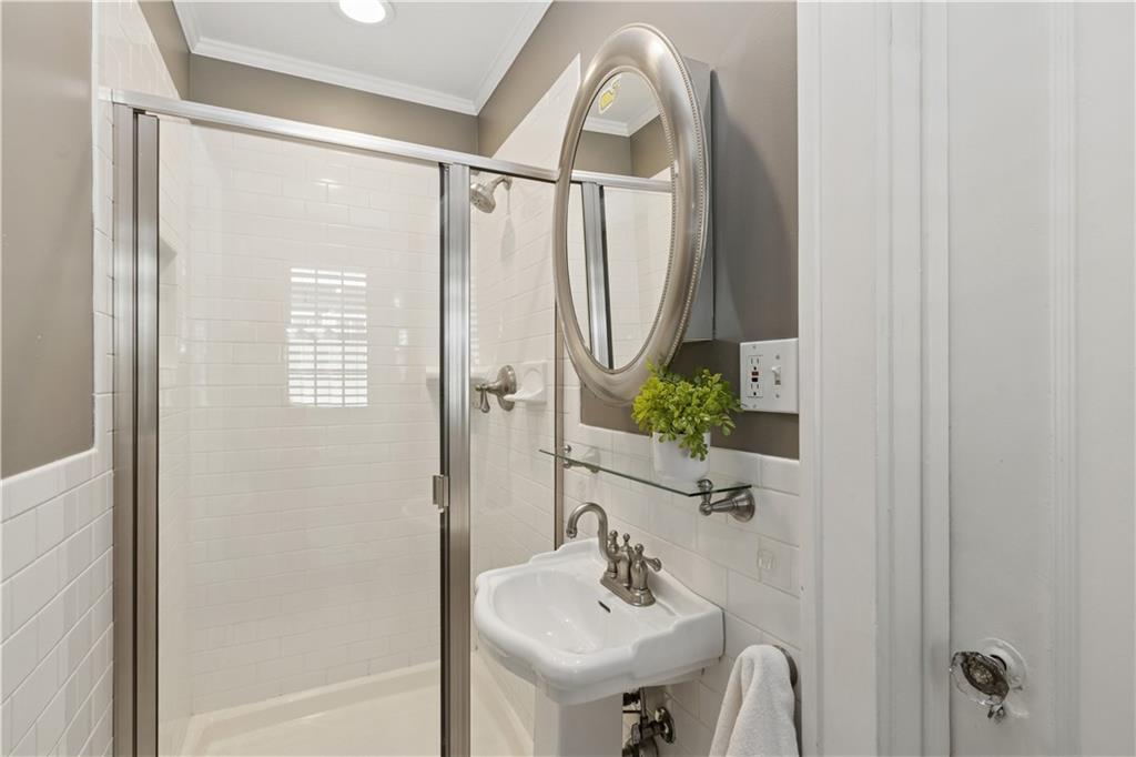 6430 Pennsylvania Avenue Property Photo 21