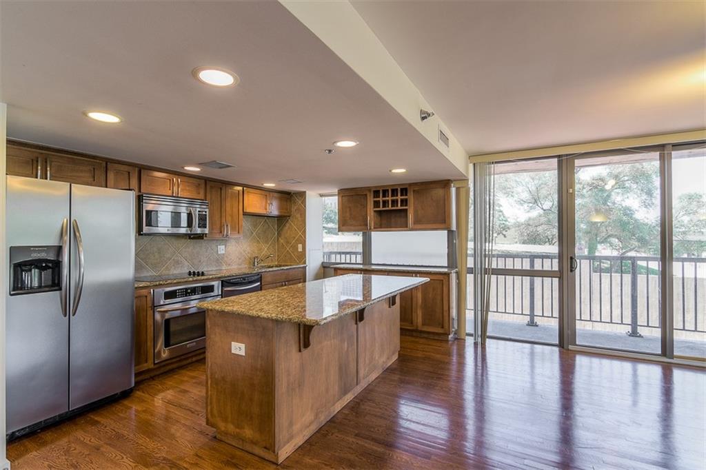 600 E Admiral Boulevard Property Photo 7
