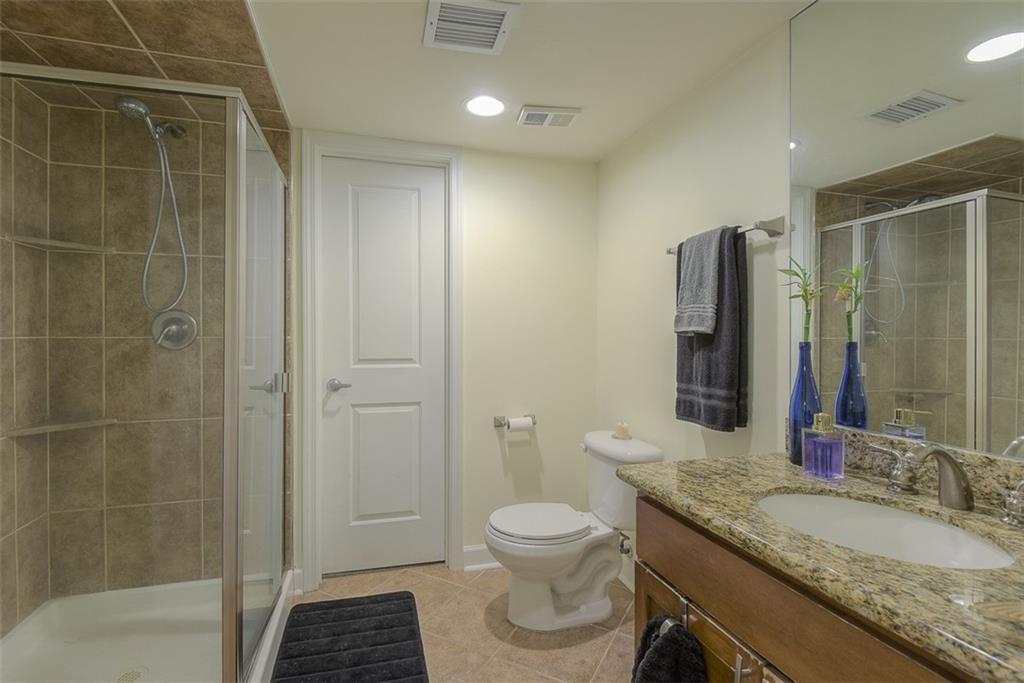 600 E Admiral Boulevard Property Photo 24