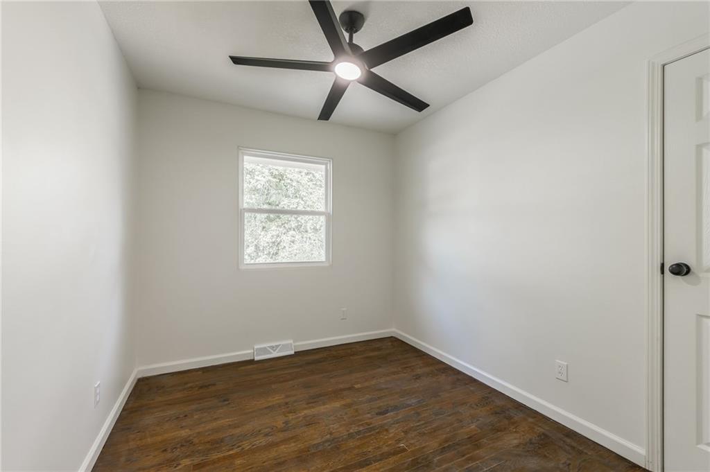 4835 N Manchester Avenue Property Photo 18