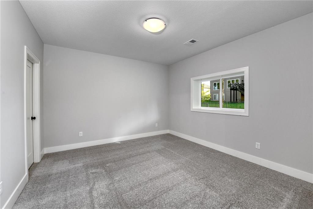 3916 Sw Flintrock Drive Property Photo 27