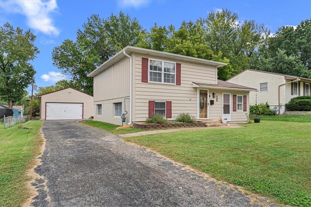 9525 Wallace Avenue Property Photo 1