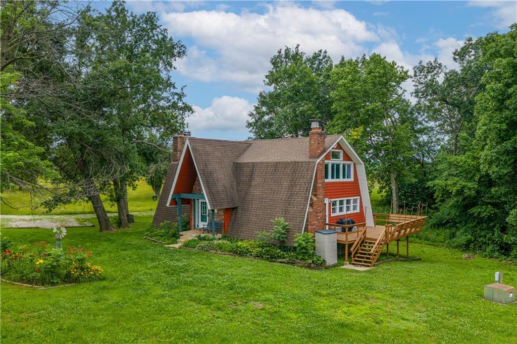 1017 Ne 250 Road Property Photo 4