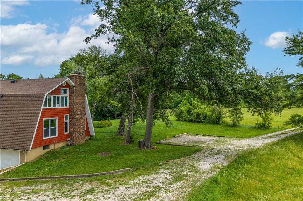 1017 Ne 250 Road Property Photo 11