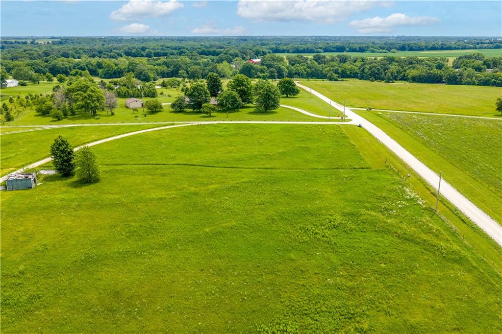1017 Ne 250 Road Property Photo 26