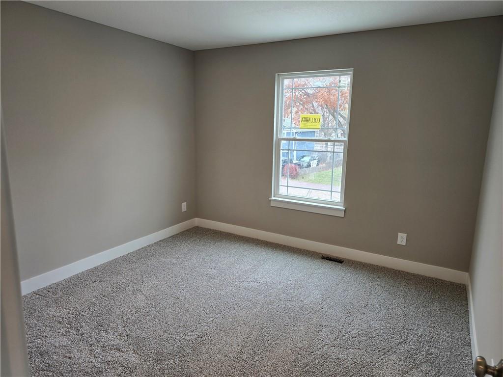 513 W Smith Street Property Photo 10
