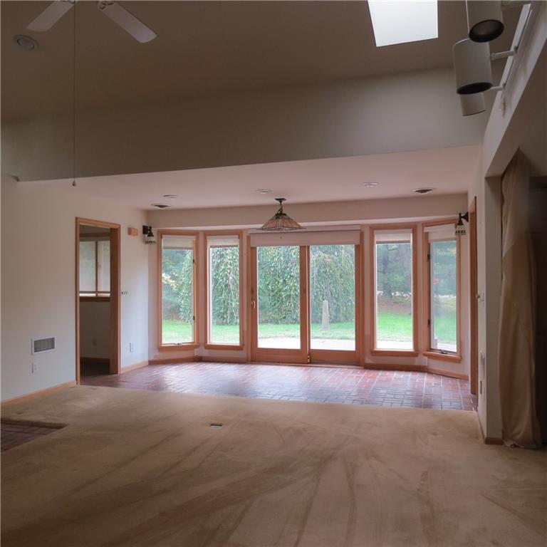 1213 N Summers Street Property Photo 10