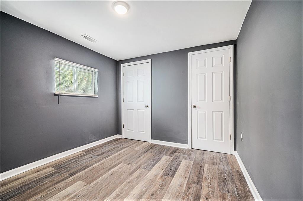 5140 Booth Avenue Property Photo 9