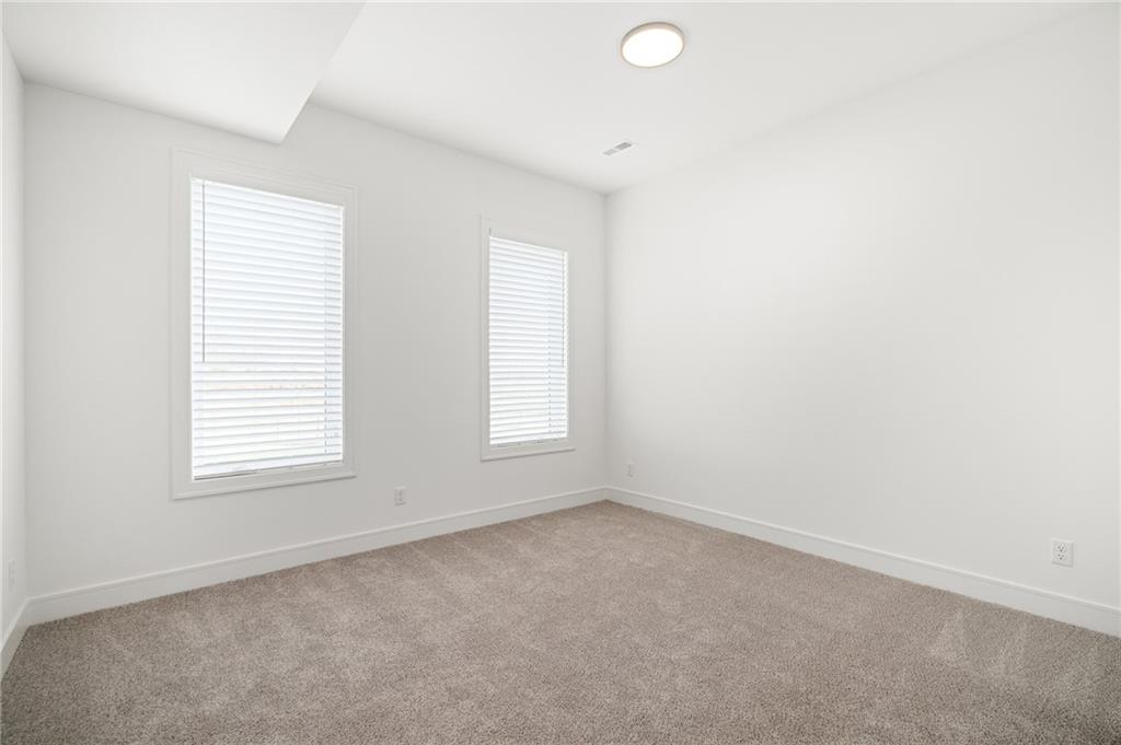 11233 S Sunray Drive Property Photo 46