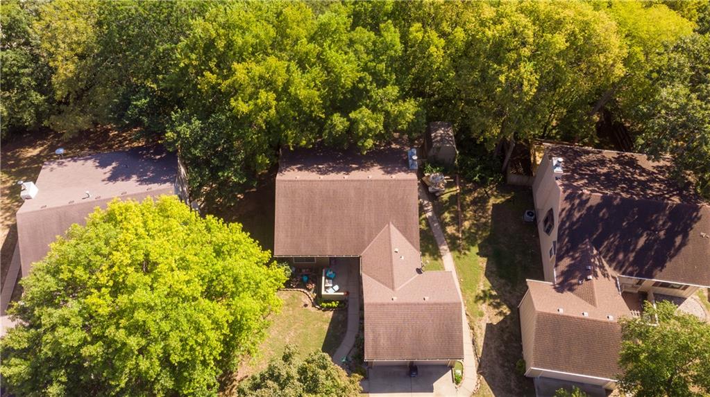 1216 Hampton Drive Property Photo 1