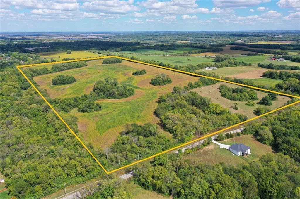 20500 E Bundschu Road Property Photo 1