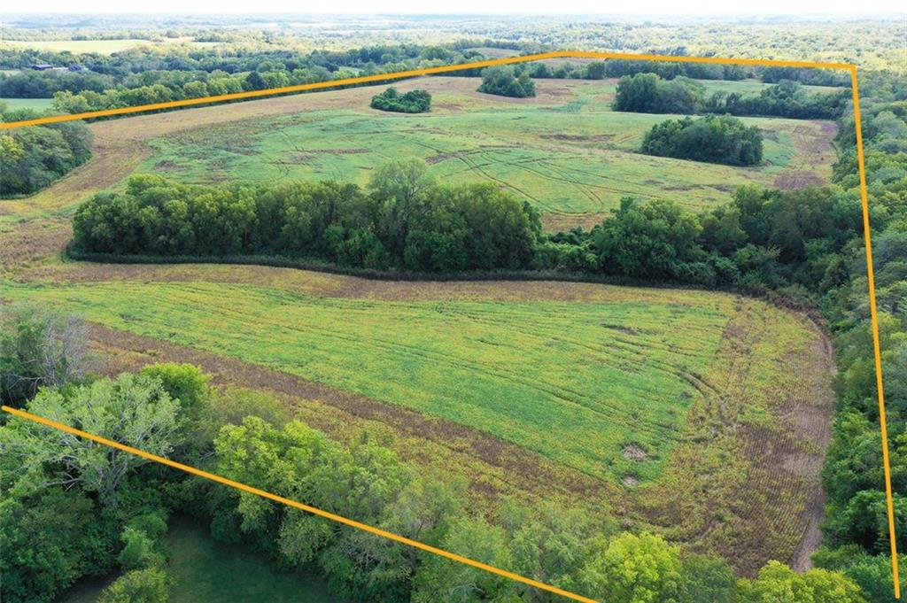 20500 E Bundschu Road Property Photo 8