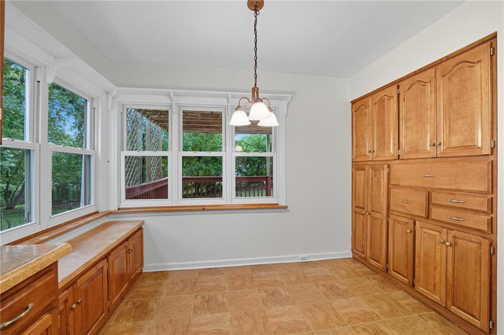 4952 N Brighton Avenue Property Photo 15