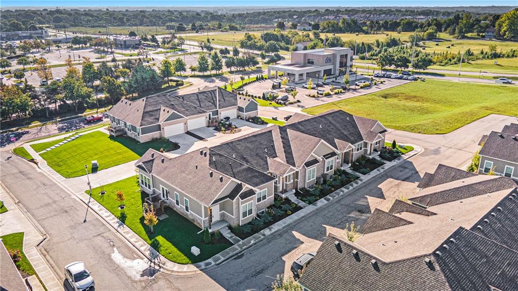 15801-15813 Riley Street Property Photo 2