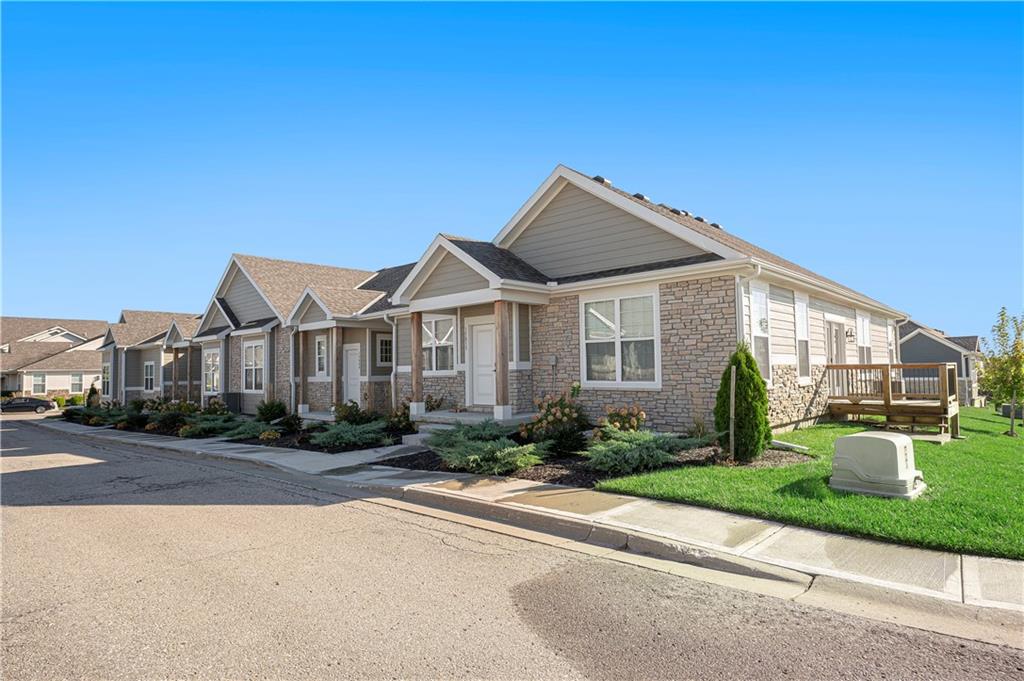 15801-15813 Riley Street Property Photo 8