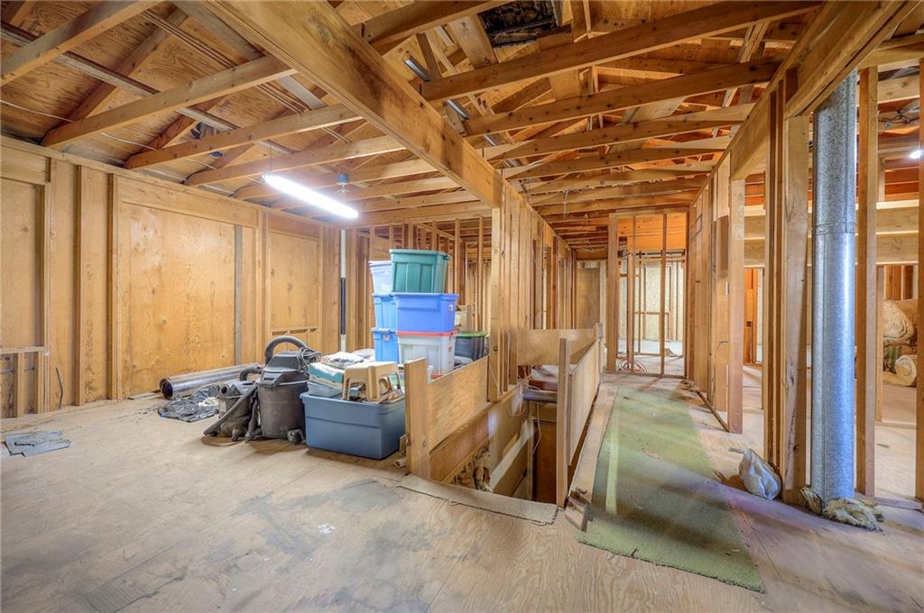 2577817 Property Photo 14