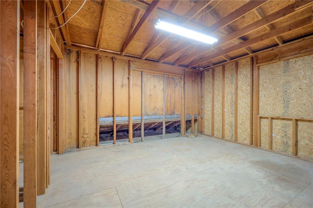 2577817 Property Photo 16