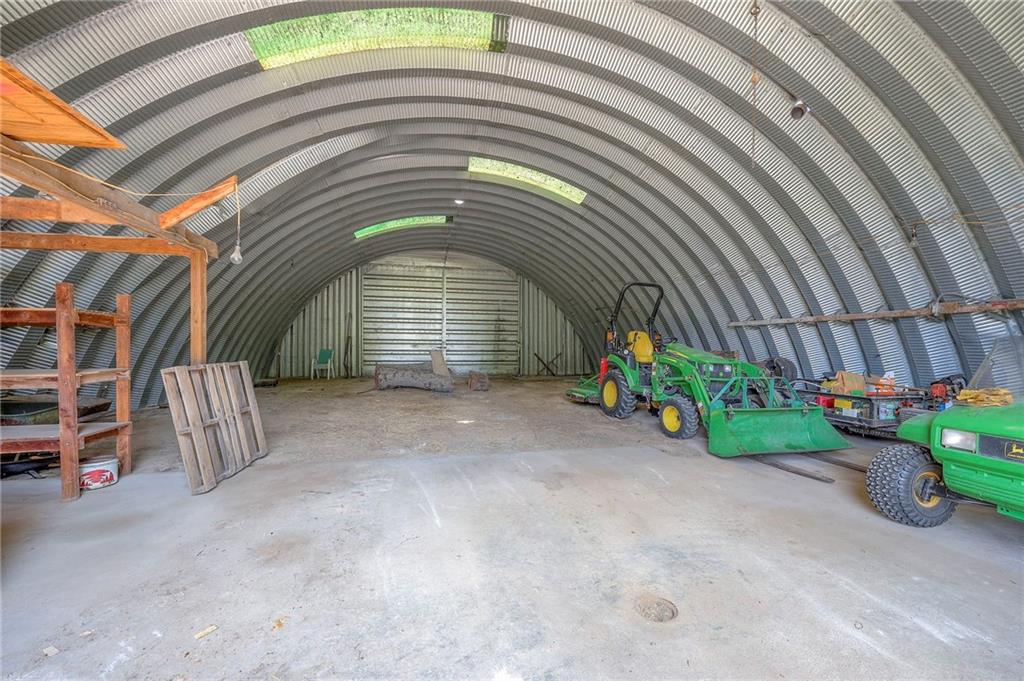 2577817 Property Photo 21