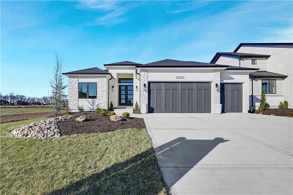 16220 S Twilight Lane Property Photo 1