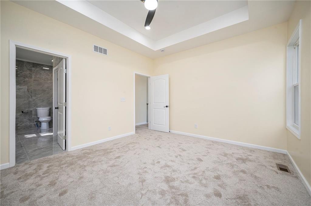 3711 N Wayne Avenue Property Photo 14