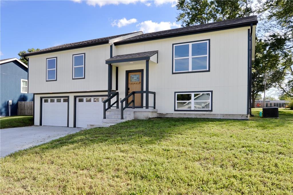 404 Lynn Street Property Photo 1