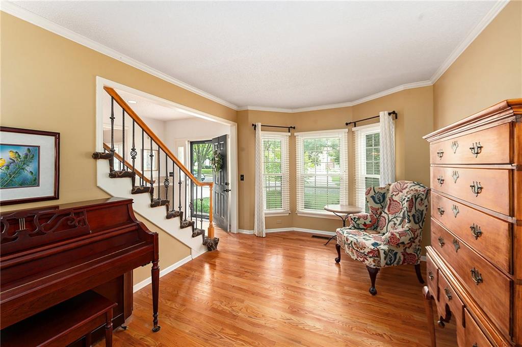 15710 W 84th Terrace Property Photo 7