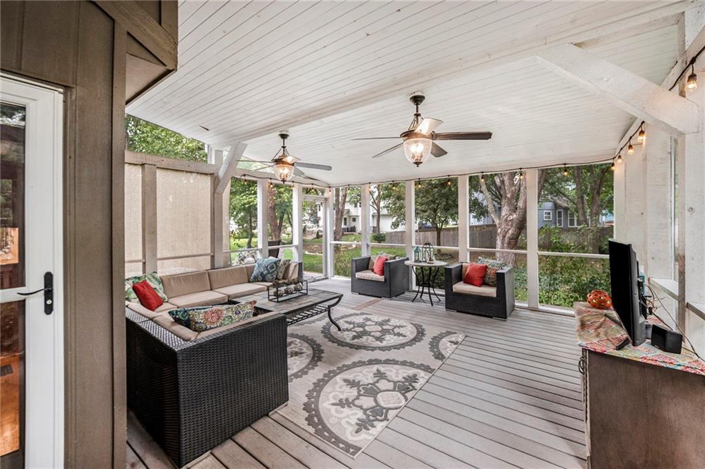 15710 W 84th Terrace Property Photo 15