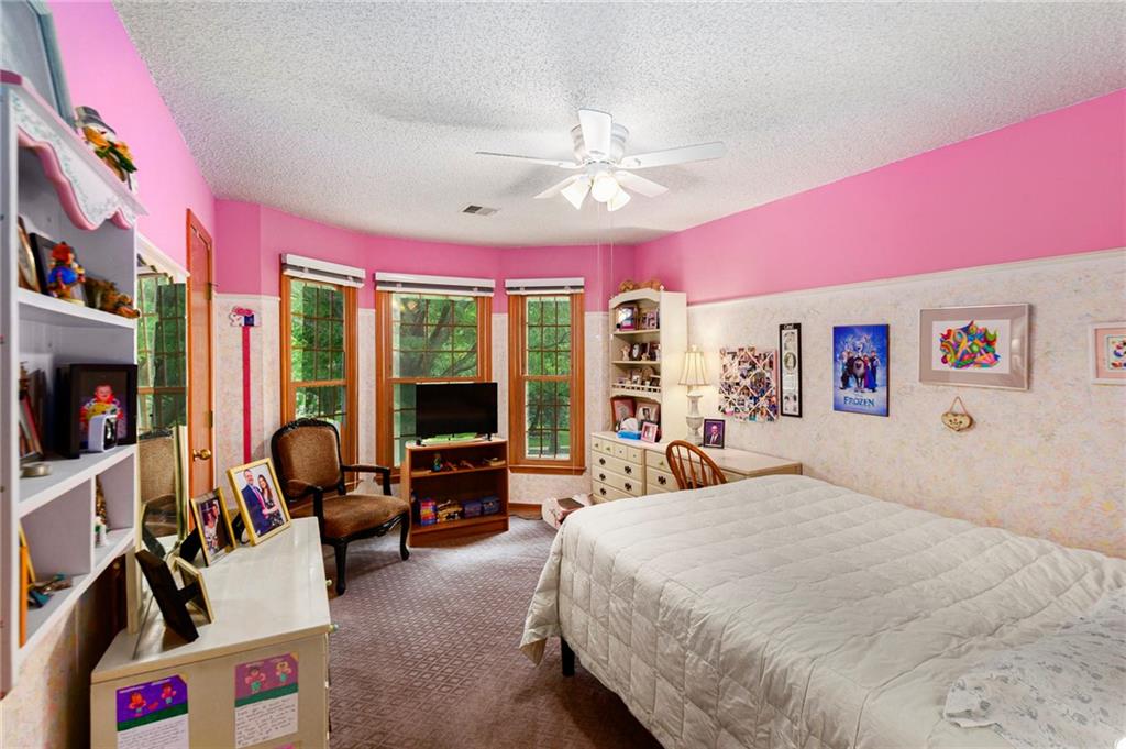 15710 W 84th Terrace Property Photo 24