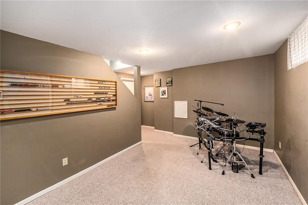 15710 W 84th Terrace Property Photo 28