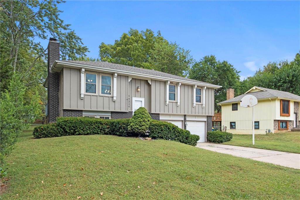 14214 W 63rd Street Property Photo 1