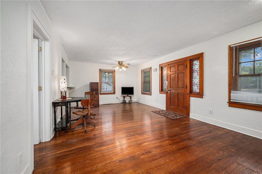 9026 Haskins Street Property Photo 4