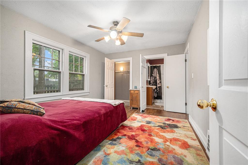 9026 Haskins Street Property Photo 9