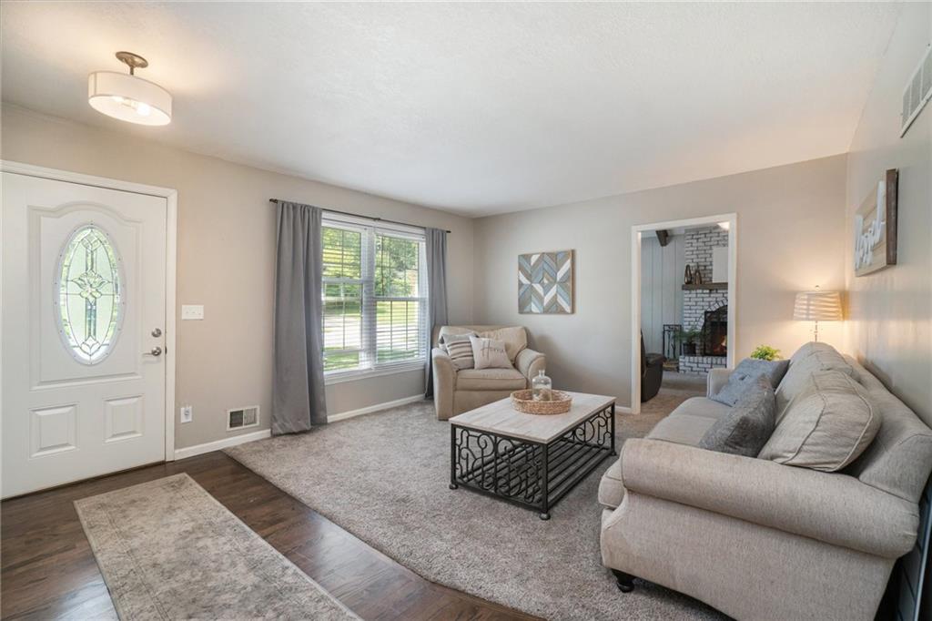 1820 Sw Keystone Drive Property Photo 3